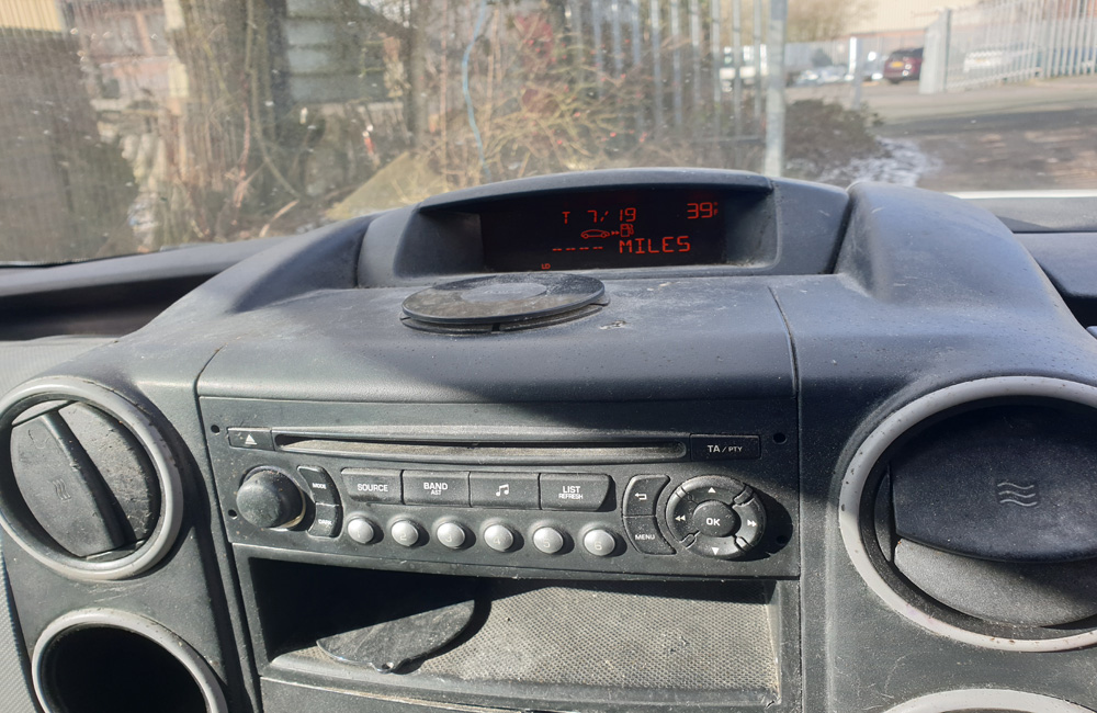 Peugeot Partner HDI CD Player